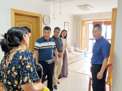 双节慰问，情暖人心！w66集团科技党支部走访慰问结对助扶对象